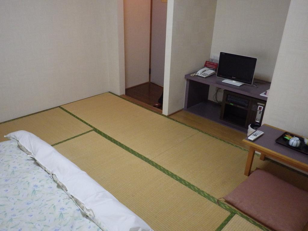 Uokagi Ryokan นาโกย่า ภายนอก รูปภาพ